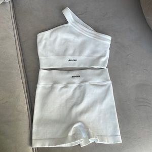 Bo and Tee Ribbed White Set